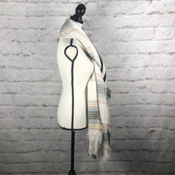 NWT Merona Blanket Scarf Sz OS - Picture 4 of 5